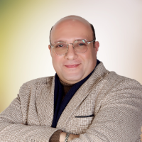 د/هشام عفيفي